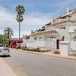 Nice 1 Bed In Nueva Andalucia