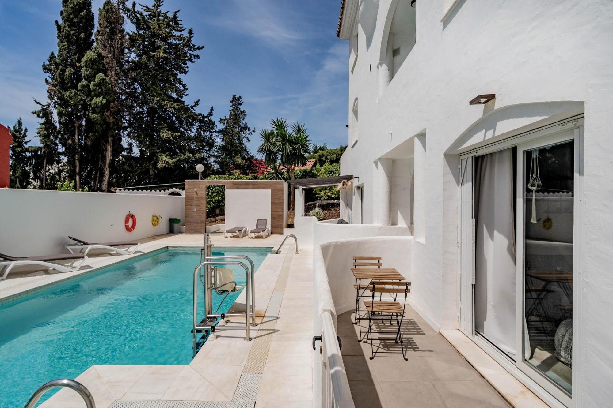 Apartment 1 Bed In Nueva Andalucia *